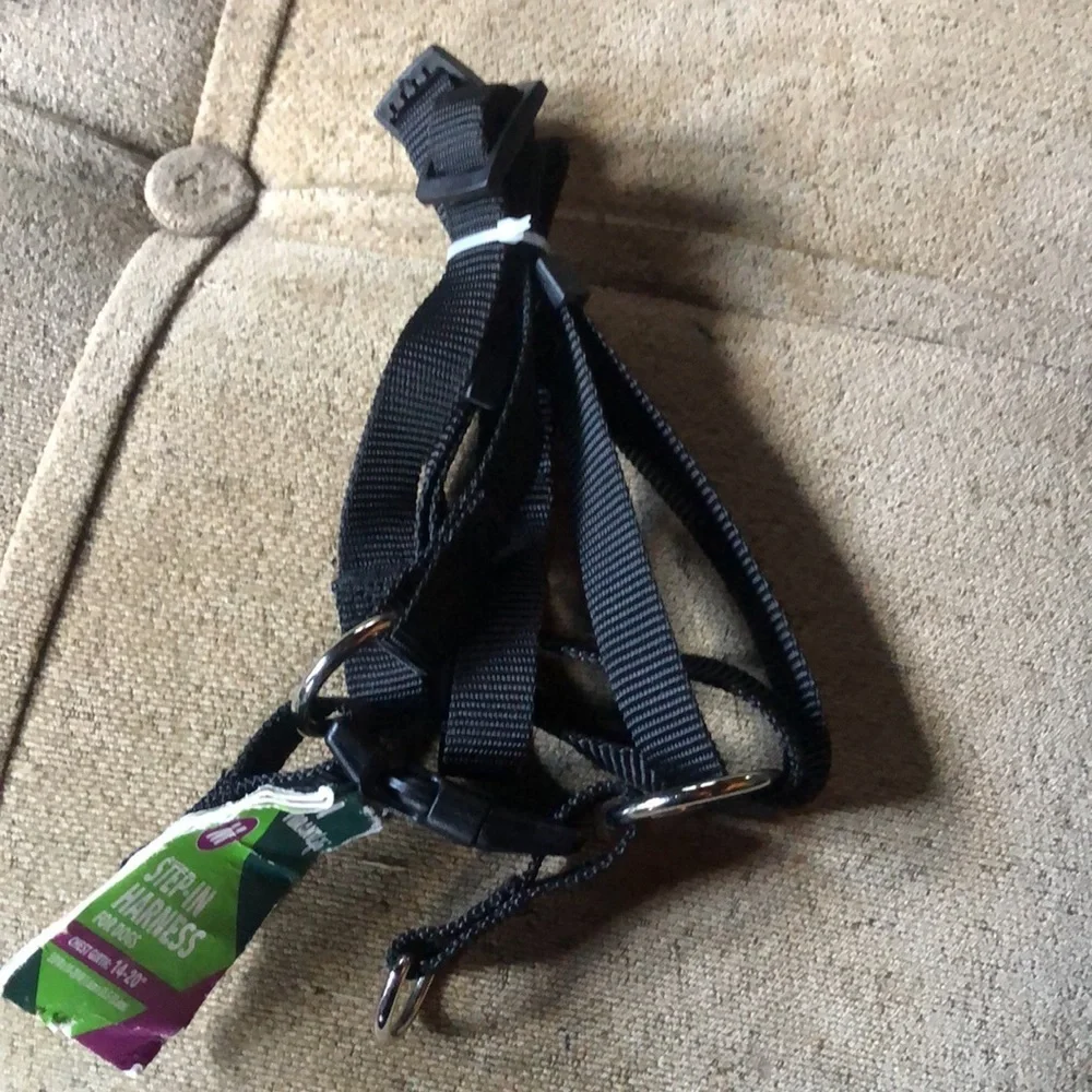 NWT Vibrant Life Step-in Harness M